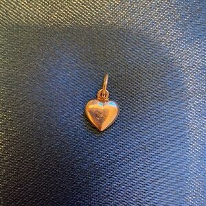 14k Solid Gold Tiny Heart Pendant Charm